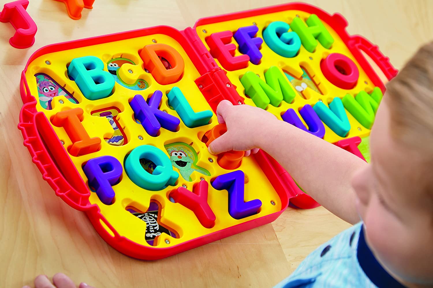 Sesame Street Elmo's On The Go Letters