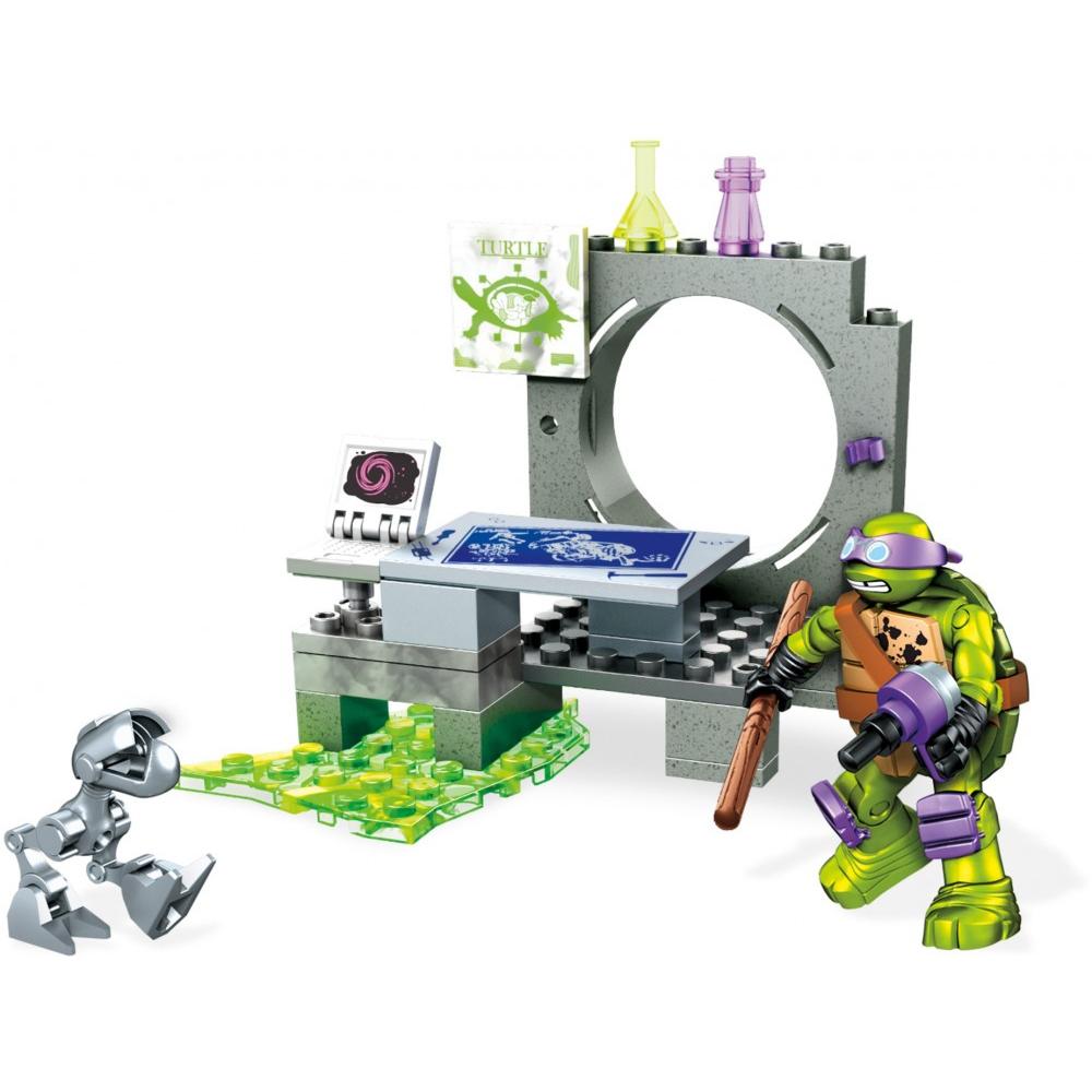 Mega Contrux TMNT Donnie's Mouser Attack Playset